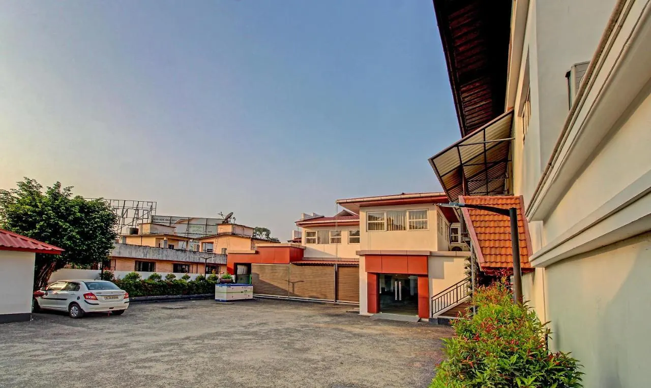 Treebo Prince Kottayam 3*,  Ινδία